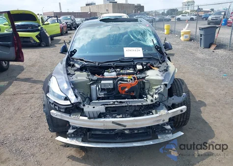 2021 Tesla Model 3 Long Range Dual Motor All-Wheel Drive from USA, damaged, VIN 5YJ3E1EB8MF081853